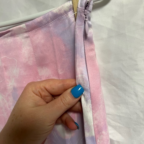 Roxy sheer skirt zip up on side size medium pink/purple tie dye - Picture 3 of 8
